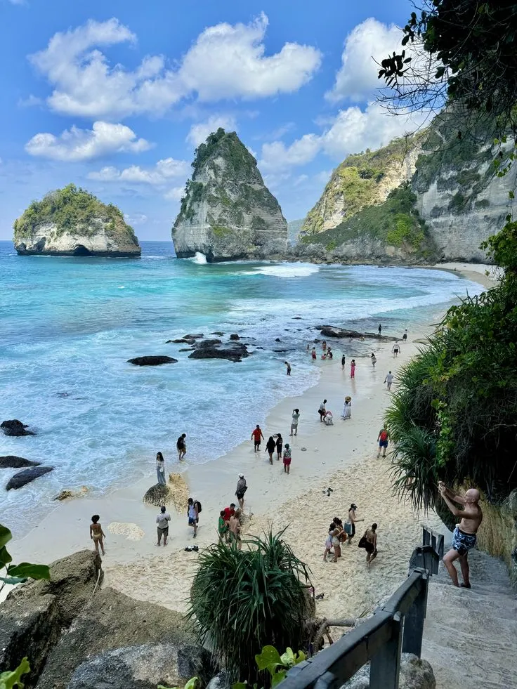 East & West Nusa Penida Tour
